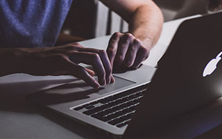 特朗普外交策略，对内塔尼亚胡与哈马斯的施压